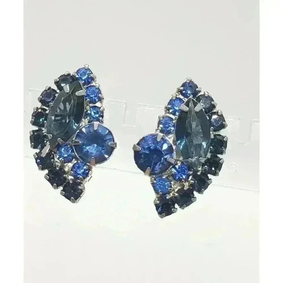 Vintage Earrings Rhinestone big Blue cabochon Prong Set Clip On Open Back - Picture 1 of 5